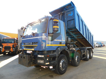Camion basculantă IVECO Trakker