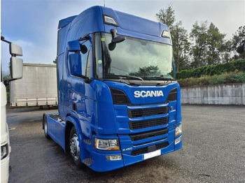 Cap tractor SCANIA R 450