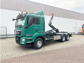 Camion cu cârlig MAN TGS 26.480