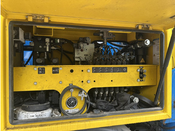 Autopompă de beton Mercedes-Benz Arocs 3246 B 8x4 Stetter Mischer 7m³, Pumpe 25m Arocs 3246 B 8x4 Stetter Mischer 7m³, Pumpe 25m: Foto 5 Autopompă de beton Mercedes-Benz Arocs 3246 B 8x4 Stetter Mischer 7m³, Pumpe 25m Arocs 3246 B 8x4 Stetter Mischer 7m³, Pumpe 25m: Foto 5