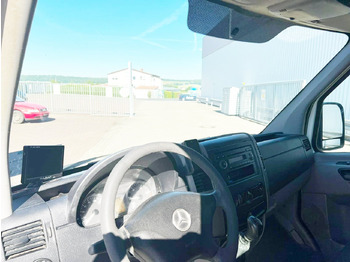 Autoutilitară cu prelată, Autoutilitară cabină dublă Mercedes-Benz Sprinter 209 CDI 4x2 Doka Sprinter 209 CDI 4x2 Doka: Foto 2 Autoutilitară cu prelată, Autoutilitară cabină dublă Mercedes-Benz Sprinter 209 CDI 4x2 Doka Sprinter 209 CDI 4x2 Doka: Foto 2