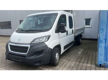 Autoutilitară cu platformă PEUGEOT Boxer