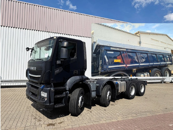 Camion basculantă