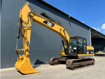 Excavator pe şenile CATERPILLAR 320DL