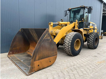 Încărcător frontal pe pneuri CATERPILLAR 938G