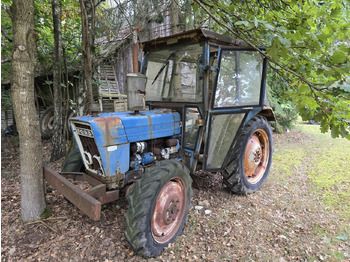 Tractor agricol FORD