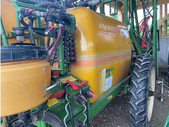 Maşină de erbicidat tractata AMAZONE