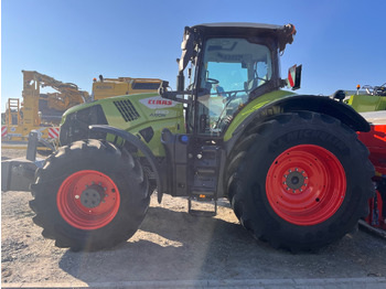 Tractor agricol CLAAS Axion 830
