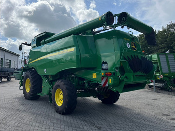 Combină de recoltat cereale John Deere T660: Foto 4