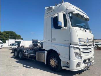 Camion şasiu MERCEDES-BENZ Actros 2545