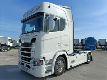 Cap tractor SCANIA S 500