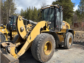 Încărcător frontal pe pneuri CATERPILLAR 938M