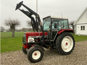 Tractor agricol INTERNATIONAL