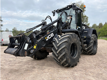 Încărcător frontal pe pneuri JCB 435S