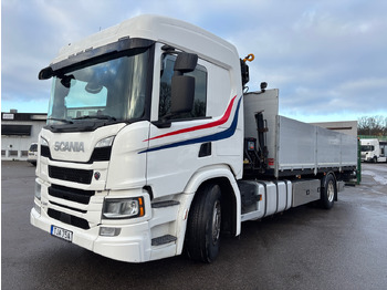 Camion cu macara SCANIA P 320