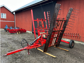 Maşină pentru prelucrarea solului VÄDERSTAD