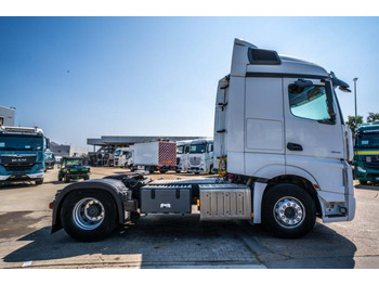 Cap tractor Mercedes ACTROS 1845 LS: Foto 3