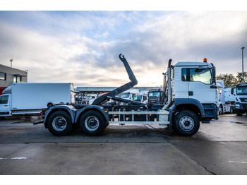 Camion cu cârlig MAN TGA 33.360 BB: Foto 3 Camion cu cârlig MAN TGA 33.360 BB: Foto 3