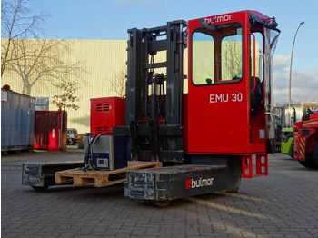 Stivuitor cu catarg retractabil, cu schimbare rapidă de direcţie BULMOR