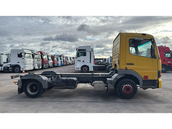 Camion şasiu Mercedes-Benz Atego 815 (BOITE MANUELLE / MANUAL GEARBOX): Foto 3 Camion şasiu Mercedes-Benz Atego 815 (BOITE MANUELLE / MANUAL GEARBOX): Foto 3
