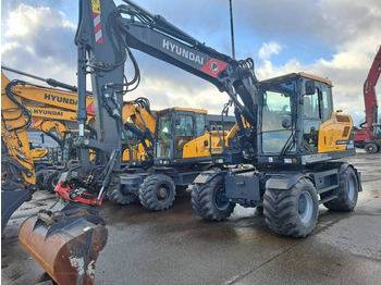 Excavator pe roţi HYUNDAI