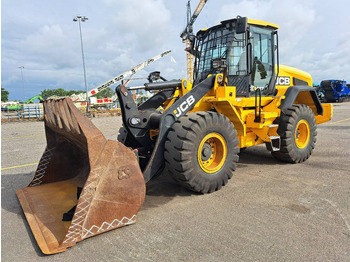 Încărcător frontal pe pneuri JCB 427