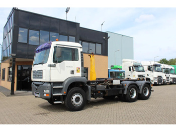 Camion cu sistem de cablu MAN TGA 26.360