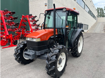 Tractor agricol NEW HOLLAND