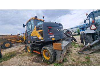 Excavator pe roţi VOLVO EWR150E