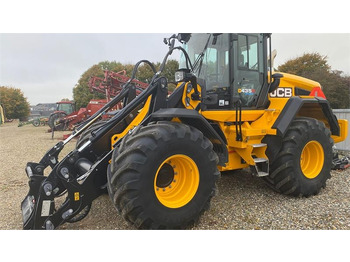 Încărcător frontal pe pneuri JCB 435S