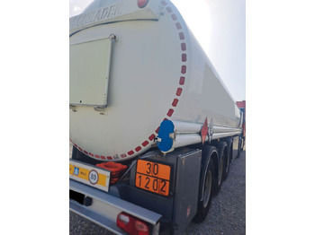 Semiremorcă cisternă SCHRADER