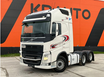 : fotografie din antet