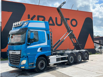 Camion cu cârlig DAF CF