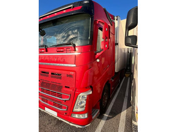 Cap tractor VOLVO FH 500