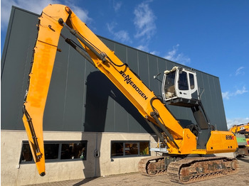 Excavator pentru manipulare de materiale SENNEBOGEN