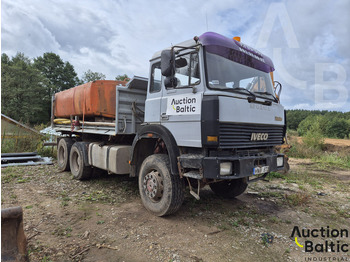 Camion cisternă Iveco 260-34: Foto 2