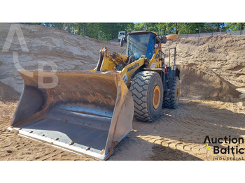 Încărcător frontal pe pneuri KOMATSU WA470