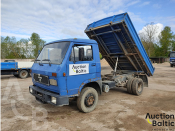 Camion basculantă MAN