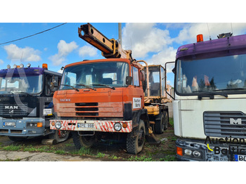 Excavator pe roţi Tatra 815: Foto 1