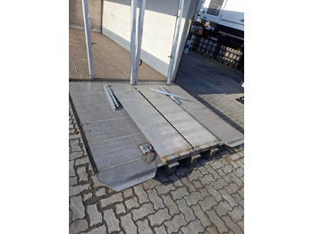 Semiremorcă transport containere/ Swap body Getränke Abrollcontainer: Foto 5