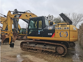 Excavator pe şenile CATERPILLAR 323D
