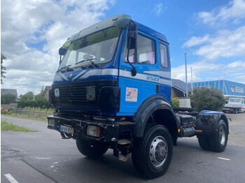 Cap tractor Mercedes-Benz SK 2038 V8 MANUAL 4x4 STEEL SUSPENSION: Foto 1