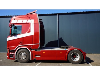 Cap tractor SCANIA R 450