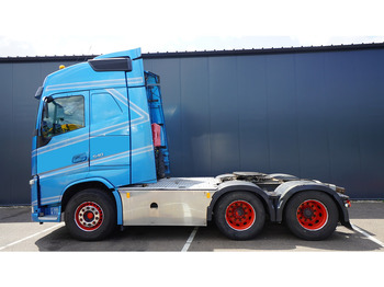 Cap tractor VOLVO FH 540