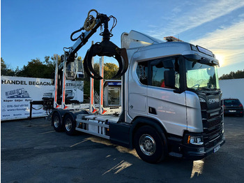 Camion forestier SCANIA R 730