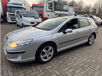 Automobil PEUGEOT