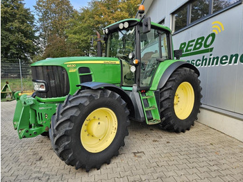 Tractor agricol JOHN DEERE 6630