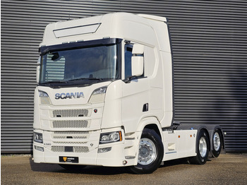 Cap tractor SCANIA R 580