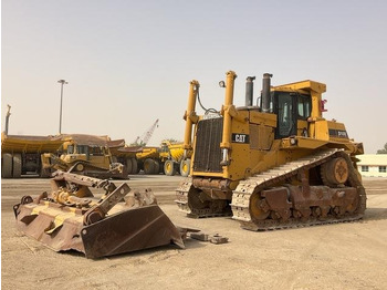 Buldozer CATERPILLAR