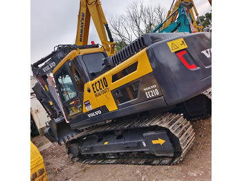 Excavator pe şenile VOLVO EC210B